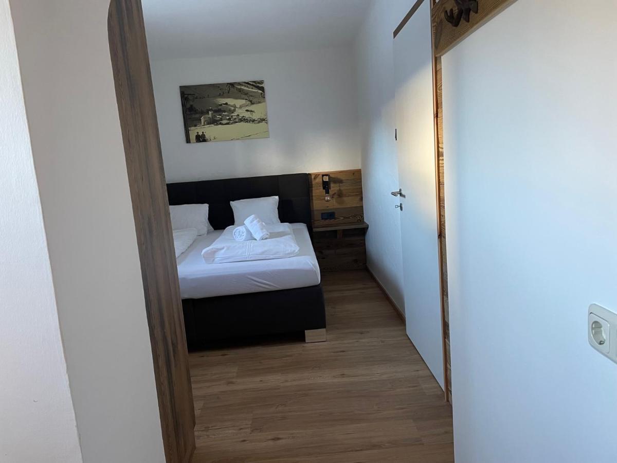 Haus Willibald Apartment Saalbach-Hinterglemm Exterior photo