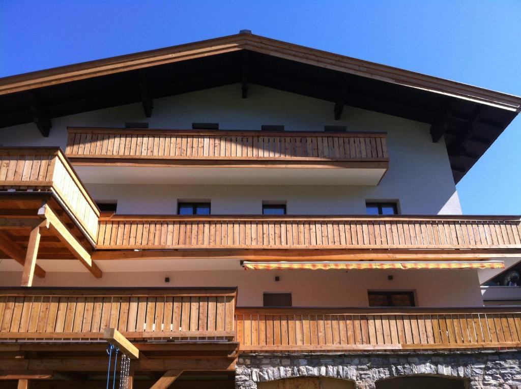 Haus Willibald Apartment Saalbach-Hinterglemm Exterior photo